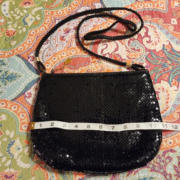 AE Black Metal Mesh Cross Body Bag - Picture 6 of 10